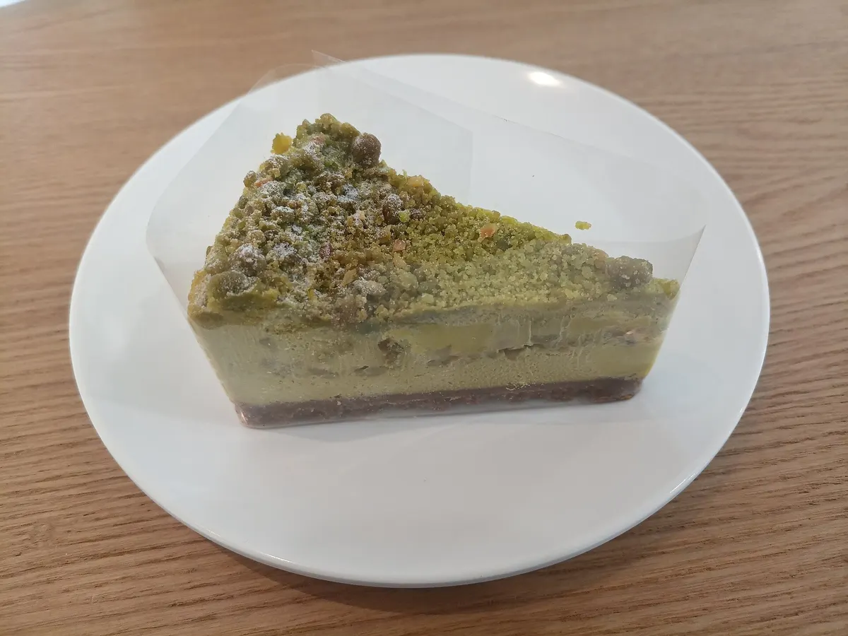 Çilekli naked cake