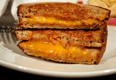 Kaşarlı tost