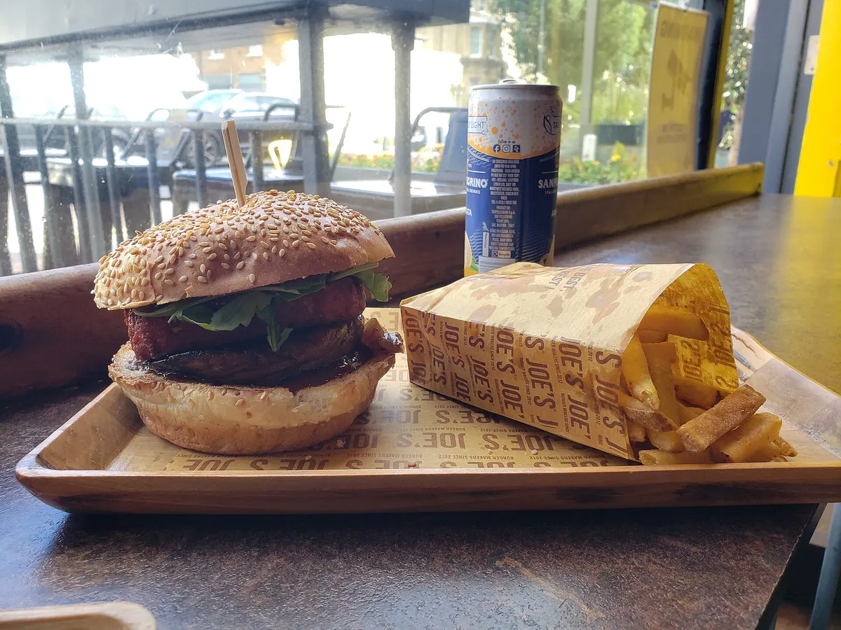 Tavuk burger menü
